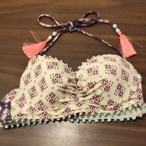 5/$25 SALE Victoria's Secret Purple/Cream Patterned Size M Lightly Lined Bikini